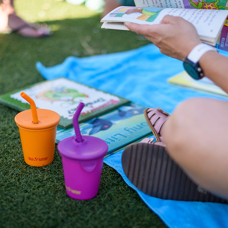 10oz-kid-s-cup-with-straw-lid-k6 10oz_kids_cups_straw_reading_blanket_square.jpg