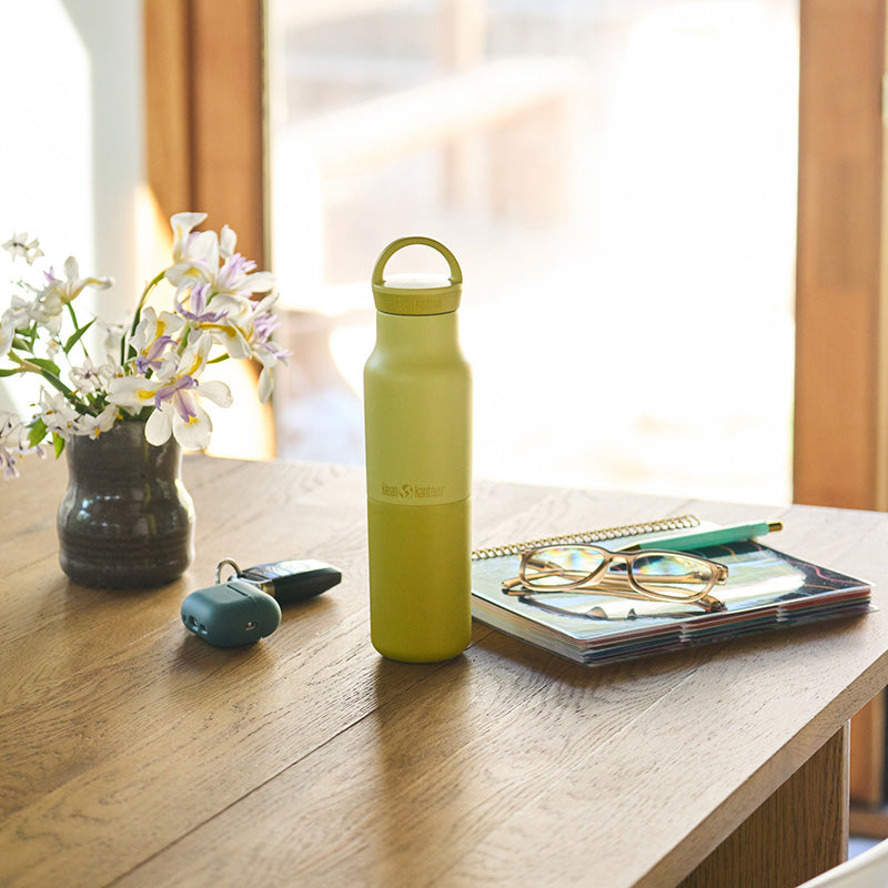 12oz-rise-classic-with-arch-loop-cap-j4 12oz_rise_classic_insulated_acacia_table_square.jpg