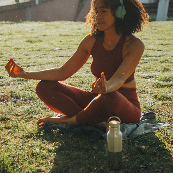 12oz-rise-reflect-with-bamboo-cap-a2 16oz_rise_reflect_yoga_park_headphones_square.jpg