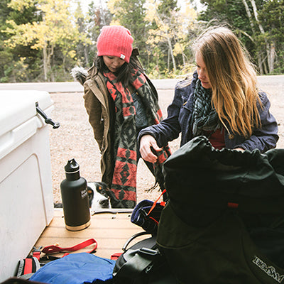 64oz-classic-with-loop-cap-r1 64oz_insulated_classic_backpackers_tailgate_square.jpg