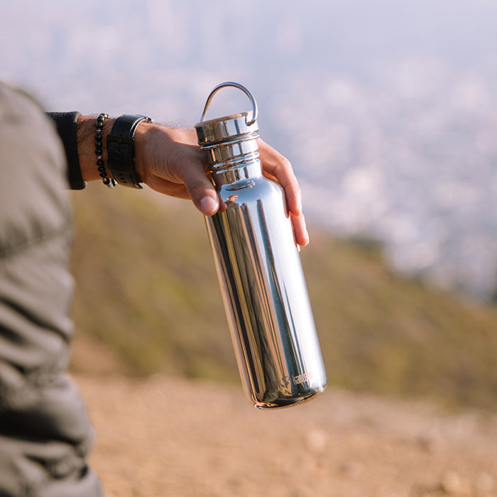 27oz-reflect-with-bamboo-cap-k7 K27SSLRF-MS-BAMBOO_reflect_bottle_hand_lifestyle.jpg