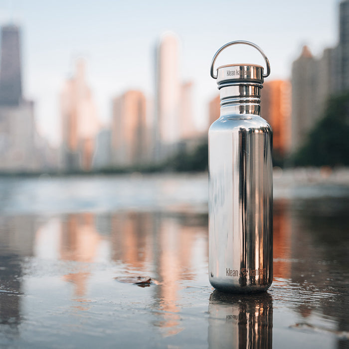 27oz-reflect-with-bamboo-cap-k7 K27SSLRF-MS-BAMBOO_reflecttion_bottle_lifestyle.jpg