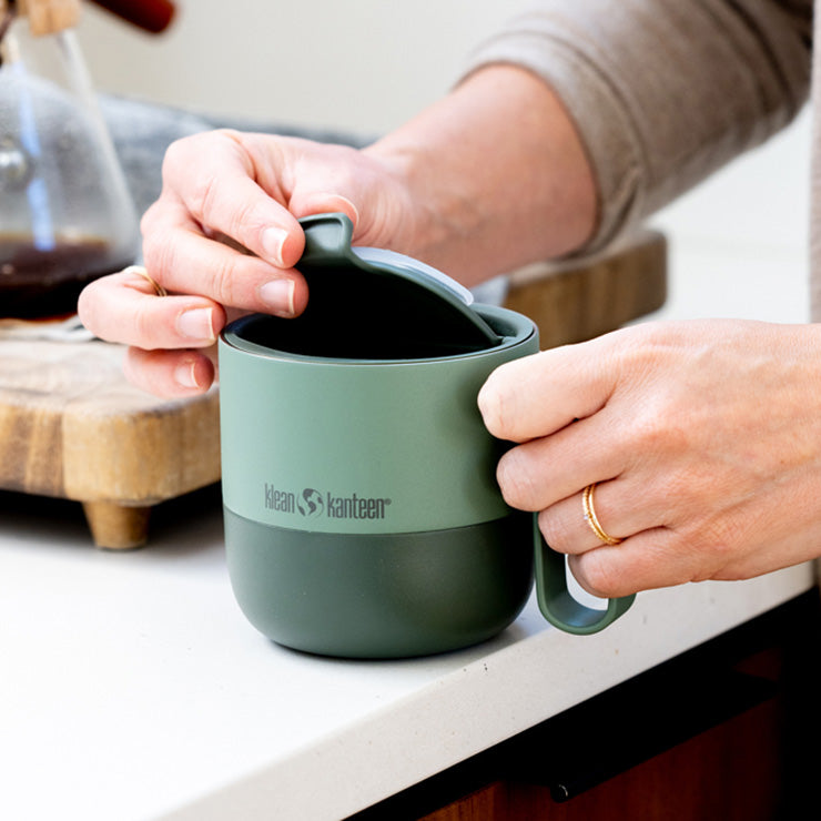 flip-lid-w4 rise_flip_lid_large_coffee_mug.jpg