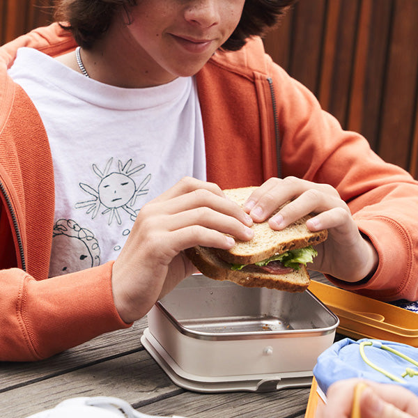 23oz-rise-food-box-lunch-n9 rise_food_lunch_box_lunch_kid_sandwich_square.jpg