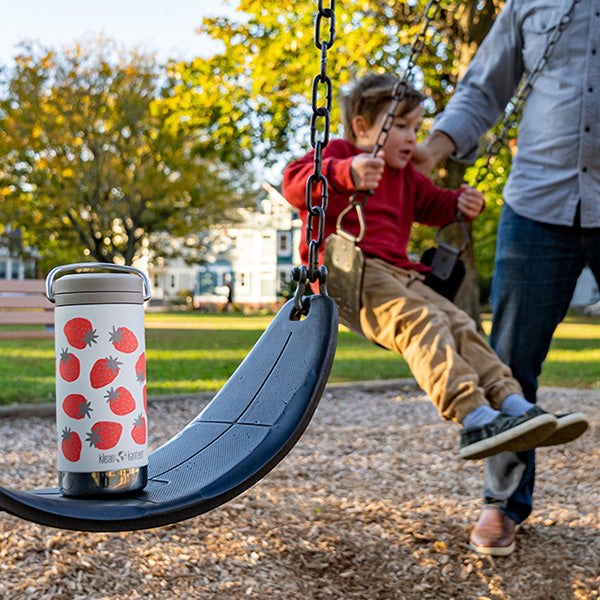 12oz-tkwide-with-twist-cap-e9 tkwide_12oz_twist_dad_swing_strawberries_square_1e20ad94-ab52-4afc-96d1-70b3ef8e58c1.jpg